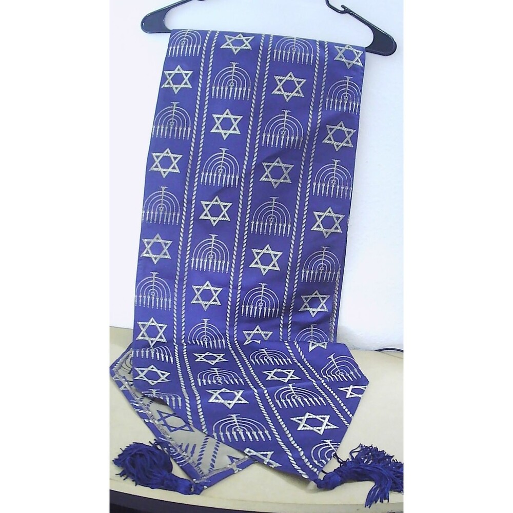 Newport Layton Festival Blue & Gold Jewish Menorah/Star of David Table Runner 6'